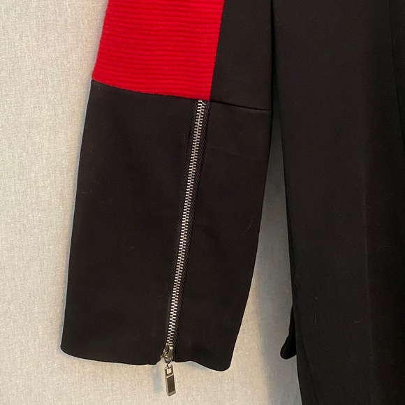 SUPER STYLISH RED/BLACK COAT DRESS - Picture 6 of 11